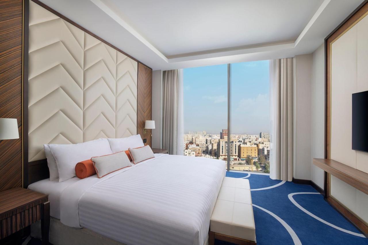 Jeddah Marriott Hotel Madinah Road Eksteriør bilde A bedroom at the hotel