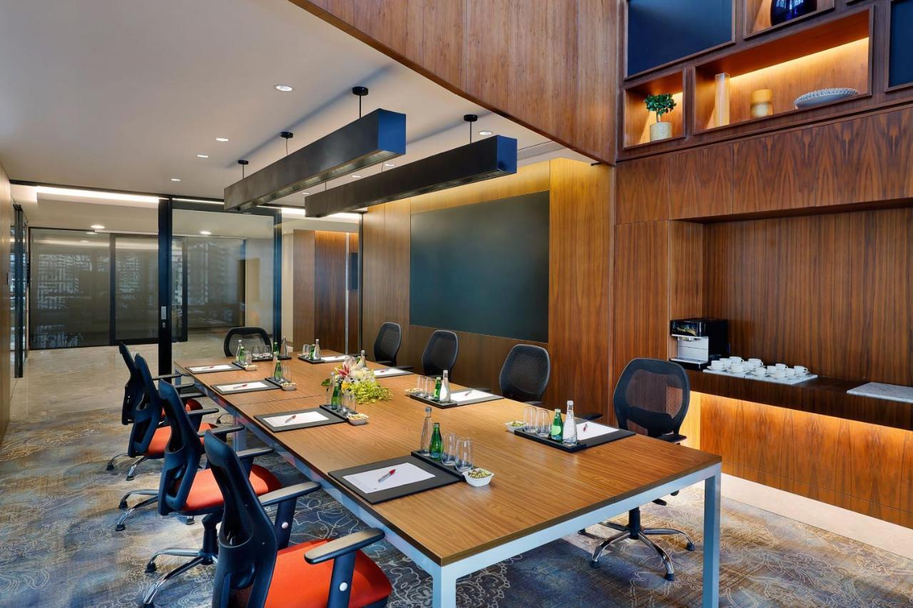 Jeddah Marriott Hotel Madinah Road Eksteriør bilde Meeting room at the W Sukhumvit