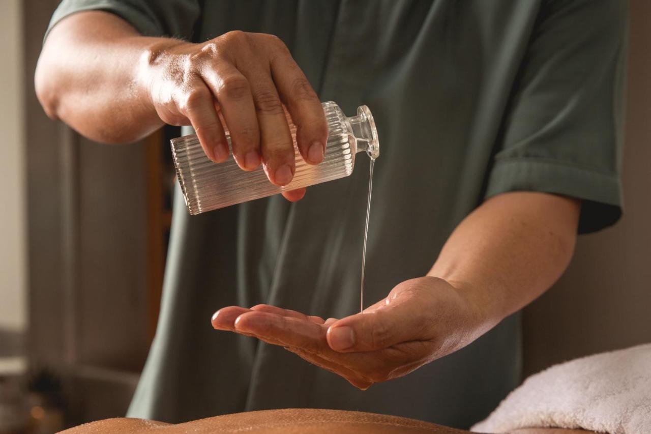 Jeddah Marriott Hotel Madinah Road Eksteriør bilde Massage oil